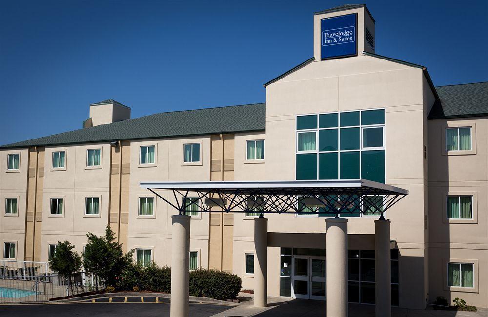 Days Inn & Suites By Wyndham Augusta Near Fort Eisenhower Bagian luar foto